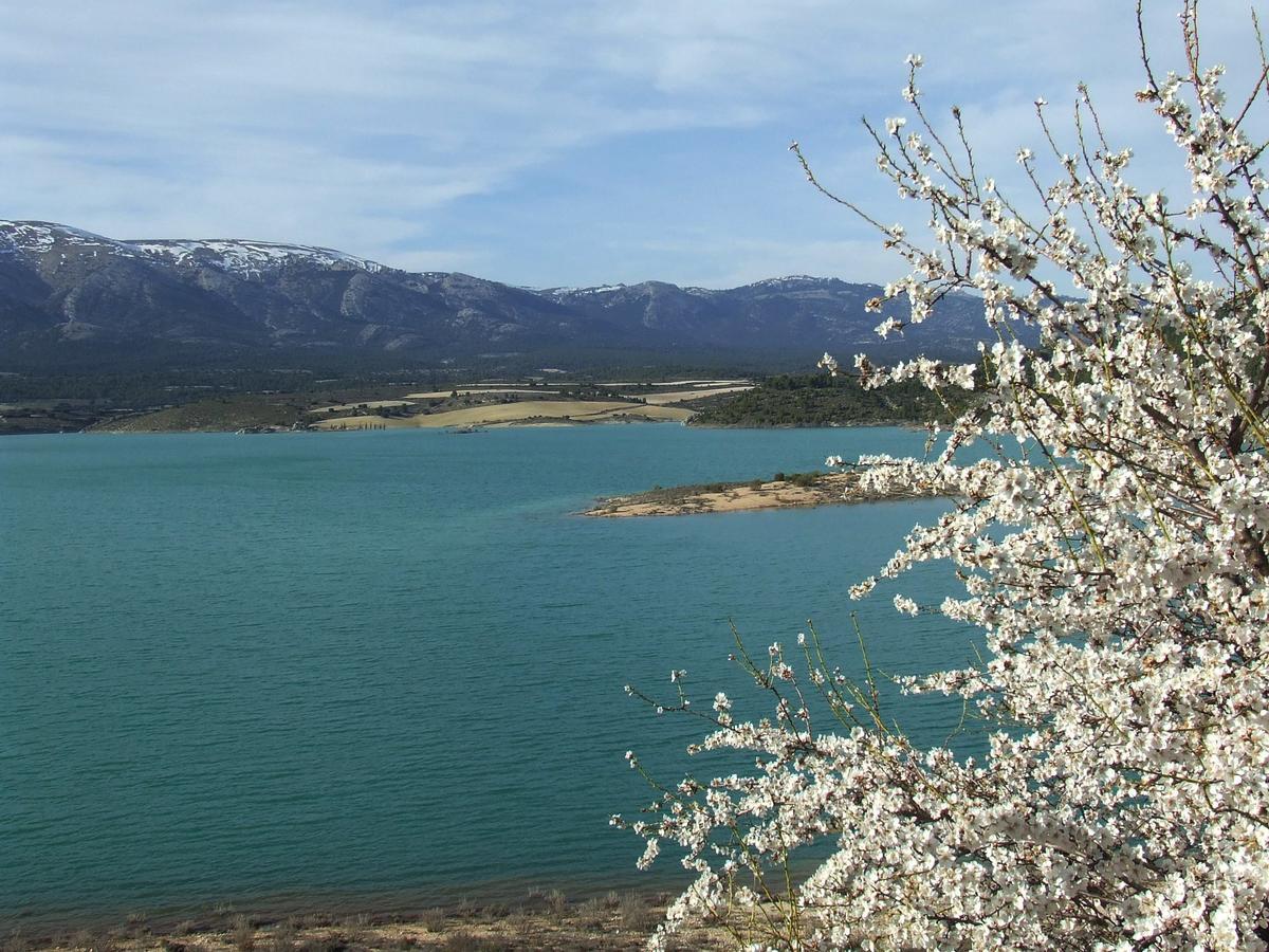 Vivienda Rural Embalse San Clemente Pension Huéscar Buitenkant foto
